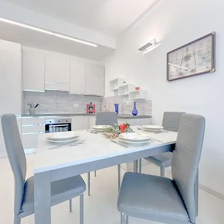 Elegante - Parcheggio - Ac Lägenhet