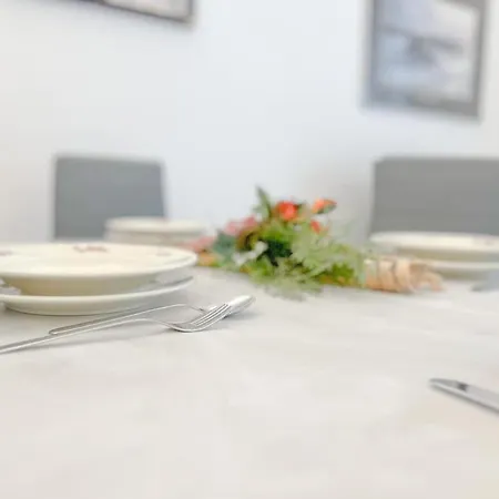 Elegante - Parcheggio - Ac Lägenhet *