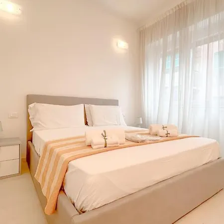 Apartment Elegante - Parcheggio - Ac