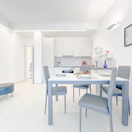 Apartment Elegante - Parcheggio - Ac *